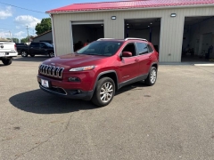 Used 2015  Jeep Cherokee 4d SUV 4WD Limited V6 at A&plus; Autobrokers near Mt&period; Vernon&comma; OH
