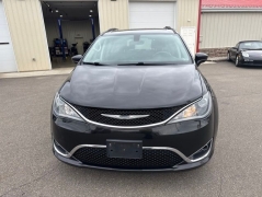 Used 2017  Chrysler Pacifica 4d Wagon Touring-L at A&plus; Autobrokers near Mt&period; Vernon&comma; OH