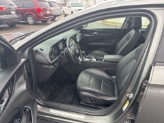 Used 2018  Buick Regal TourX 4d Wagon AWD Essence at A&plus; Autobrokers near Mt&period; Vernon&comma; OH