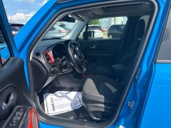 Used 2015  Jeep Renegade 4d SUV 4WD Trailhawk at A&plus; Autobrokers near Mt&period; Vernon&comma; OH
