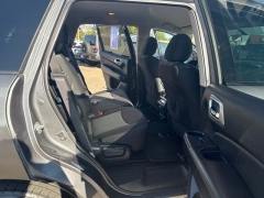 Used 2020  Nissan Pathfinder 4d SUV 4WD S at A&plus; Autobrokers near Mt&period; Vernon&comma; OH
