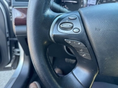 Used 2015  INFINITI Q70 4d Sedan AWD V6 at A&plus; Autobrokers near Mt&period; Vernon&comma; OH