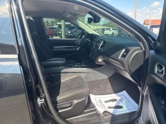 Used 2017  Dodge Durango 4d SUV AWD SXT at A&plus; Autobrokers near Mt&period; Vernon&comma; OH