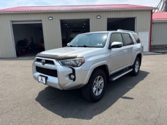 Used 2017  Toyota 4Runner 4d SUV 4WD SR5 Premium at A&plus; Autobrokers near Mt&period; Vernon&comma; OH