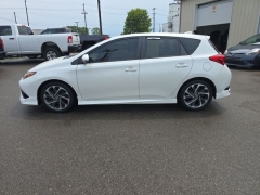 Used 2017  Toyota Corolla iM 5d Hatchback CVT at A&plus; Autobrokers near Mt&period; Vernon&comma; OH