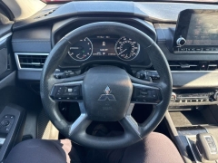 Used 2022  Mitsubishi Outlander ES S-AWC at A&plus; Autobrokers near Mt&period; Vernon&comma; OH