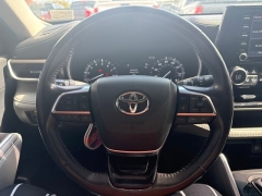 Used 2020  Toyota Highlander 4d SUV AWD XLE at A&plus; Autobrokers near Mt&period; Vernon&comma; OH