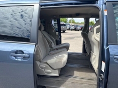 Used 2017  Toyota Sienna 4d Wagon LE 8-Pass at A&plus; Autobrokers near Mt&period; Vernon&comma; OH