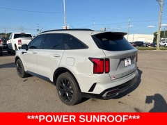 Used 2022  Kia Sorento SX FWD at A&plus; Autobrokers near Mt&period; Vernon&comma; OH