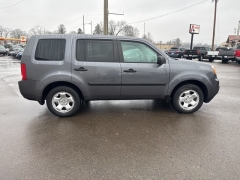 Used 2015  Honda Pilot 4d SUV 4WD LX at A&plus; Autobrokers near Mt&period; Vernon&comma; OH