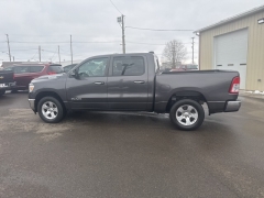 Used 2019  Ram 1500 4WD Crew Cab Big Horn&sol;Lone Star at A&plus; Autobrokers near Mt&period; Vernon&comma; OH