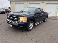 Used 2009  Chevrolet Silverado 1500 4WD Ext Cab LT at A&plus; Autobrokers near Mt&period; Vernon&comma; OH