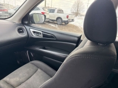 Used 2020  Nissan Pathfinder 4d SUV 4WD S at A&plus; Autobrokers near Mt&period; Vernon&comma; OH