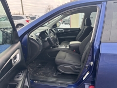 Used 2020  Nissan Pathfinder 4d SUV 4WD S at A&plus; Autobrokers near Mt&period; Vernon&comma; OH