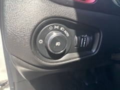 Used 2015  Jeep Renegade 4d SUV 4WD Trailhawk at A&plus; Autobrokers near Mt&period; Vernon&comma; OH