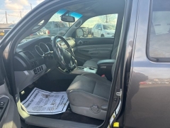 Used 2012  Toyota Tacoma 4WD Double Cab Short Bed Auto at A&plus; Autobrokers near Mt&period; Vernon&comma; OH