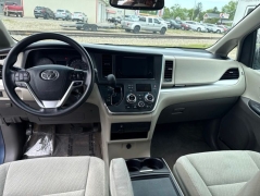 Used 2017  Toyota Sienna 4d Wagon LE 8-Pass at A&plus; Autobrokers near Mt&period; Vernon&comma; OH