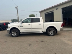 Used 2017  Ram 1500 4WD Crew Cab Laramie at A&plus; Autobrokers near Mt&period; Vernon&comma; OH