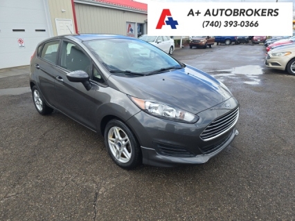 2019 Ford Fiesta SE's photo