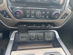 Used 2015  GMC Sierra 2500 4WD Crew Cab Denali at A&plus; Autobrokers near Mt&period; Vernon&comma; OH