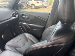 Used 2019  Jeep Cherokee 4d SUV 4WD Limited High Altitude 3&period;2L at A&plus; Autobrokers near Mt&period; Vernon&comma; OH