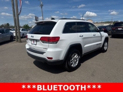 Used 2019  Jeep Grand Cherokee 4d SUV 4WD Laredo E at A&plus; Autobrokers near Mt&period; Vernon&comma; OH
