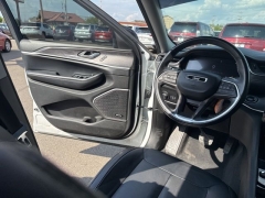 Used 2022  Jeep Grand Cherokee L Limited 4x4 at A&plus; Autobrokers near Mt&period; Vernon&comma; OH