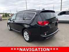 Used 2017  Chrysler Pacifica 4d Wagon Touring-L at A&plus; Autobrokers near Mt&period; Vernon&comma; OH
