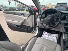 Used 2015  Hyundai Sonata 4d Sedan Limited at A&plus; Autobrokers near Mt&period; Vernon&comma; OH