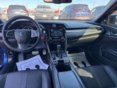 Used 2018  Honda Civic Hatchback 4d Sport Touring at A&plus; Autobrokers near Mt&period; Vernon&comma; OH