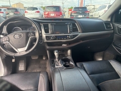 Used 2019  Toyota Highlander 4d SUV AWD XLE at A&plus; Autobrokers near Mt&period; Vernon&comma; OH