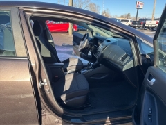 Used 2017  Kia Forte 4d Sedan LX Popular at A&plus; Autobrokers near Mt&period; Vernon&comma; OH