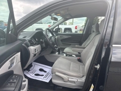 Used 2018  Honda Pilot 4d SUV AWD LX at A&plus; Autobrokers near Mt&period; Vernon&comma; OH