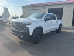 Used 2020  Chevrolet Silverado 1500 4WD Crew Cab LT Trail Boss at A+ Autobrokers near Mt. Vernon, OH