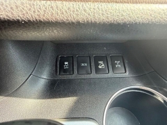 Used 2017  Toyota Highlander 4d SUV AWD Limited Platinum at A&plus; Autobrokers near Mt&period; Vernon&comma; OH