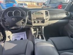 Used 2011  Toyota Tacoma 4WD Double Cab Short Bed Auto at A&plus; Autobrokers near Mt&period; Vernon&comma; OH