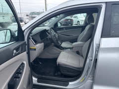 Used 2017  Hyundai Tucson 4d SUV AWD SE Plus at A&plus; Autobrokers near Mt&period; Vernon&comma; OH