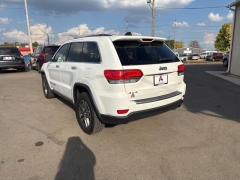 Used 2018  Jeep Grand Cherokee 4d SUV 4WD Limited V6 at A&plus; Autobrokers near Mt&period; Vernon&comma; OH