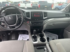 Used 2018  Honda Pilot 4d SUV AWD LX at A&plus; Autobrokers near Mt&period; Vernon&comma; OH