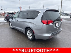 Used 2017  Chrysler Pacifica 4d Wagon Touring at A&plus; Autobrokers near Mt&period; Vernon&comma; OH
