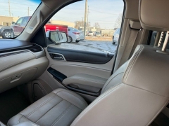 Used 2018  GMC Yukon XL 4d SUV 4WD Denali at A&plus; Autobrokers near Mt&period; Vernon&comma; OH