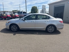 Used 2012  Honda Accord Sedan 4d EX-L V6 at A&plus; Autobrokers near Mt&period; Vernon&comma; OH