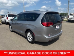 Used 2018  Chrysler Pacifica 4d Wagon Touring L at A&plus; Autobrokers near Mt&period; Vernon&comma; OH