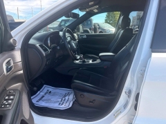 Used 2018  Jeep Grand Cherokee 4d SUV 4WD Laredo Altitude at A&plus; Autobrokers near Mt&period; Vernon&comma; OH