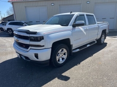 Used 2017  Chevrolet Silverado 1500 4WD Crew Cab LT Z71 at A&plus; Autobrokers near Mt&period; Vernon&comma; OH
