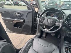 Used 2019 Jeep Cherokee 4d SUV 4WD Limited 3.2L at A+ Autobrokers near Mt. Vernon, OH