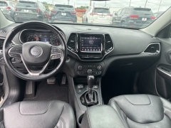 Used 2019 Jeep Cherokee 4d SUV 4WD Limited 3.2L at A+ Autobrokers near Mt. Vernon, OH
