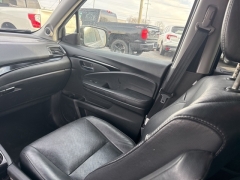 Used 2017  Honda Pilot 4d SUV AWD Elite at A&plus; Autobrokers near Mt&period; Vernon&comma; OH