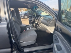 Used 2012  Toyota Tacoma 4WD Double Cab Short Bed Auto at A&plus; Autobrokers near Mt&period; Vernon&comma; OH