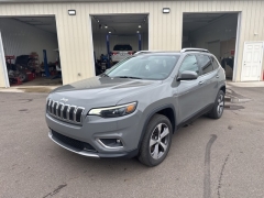Used 2019 Jeep Cherokee 4d SUV 4WD Limited 3.2L at A+ Autobrokers near Mt. Vernon, OH